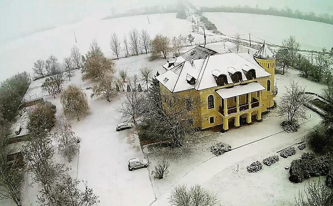 A havas kastély madártávlatból